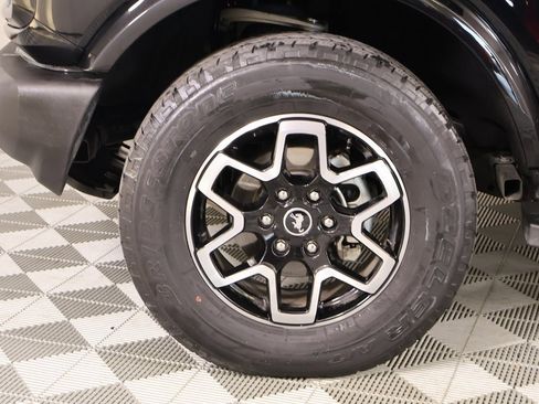 Used 2023 Ford Bronco Outer Banks image 18