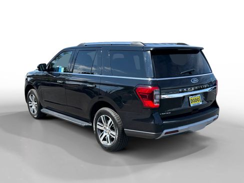 Used 2023 Ford Expedition Limited image 3