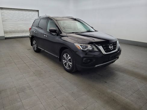 Used 2017 Nissan Pathfinder S AWD/4WD image 13