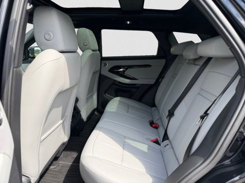 New 2026 Land Rover Range Rover Evoque S AWD/4WD image 18