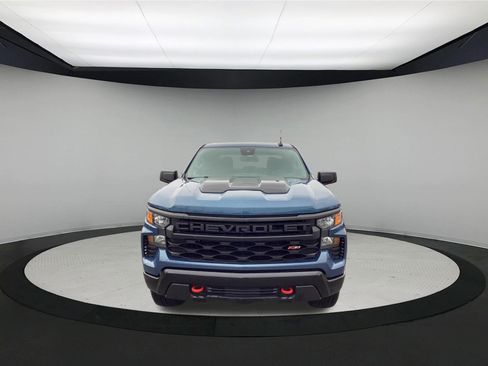 Used 2024 Chevrolet Silverado 1500 Custom Trail Boss w/ LPO, Dark Essentials Package image 3