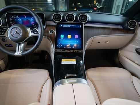 Certified 2025 Mercedes-Benz C 300 4MATIC Sedan image 10