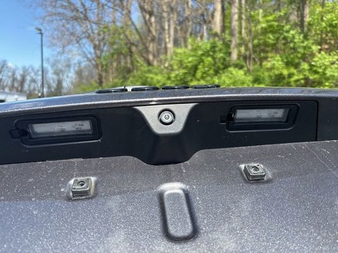 Used 2022 Jeep Compass Latitude w/ Sun and Sound Group AWD/4WD image 16