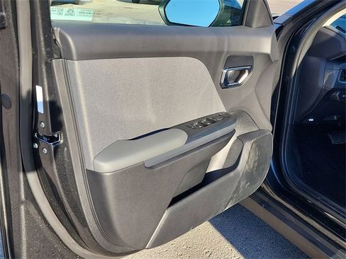 New 2025 Kia K4 EX image 9