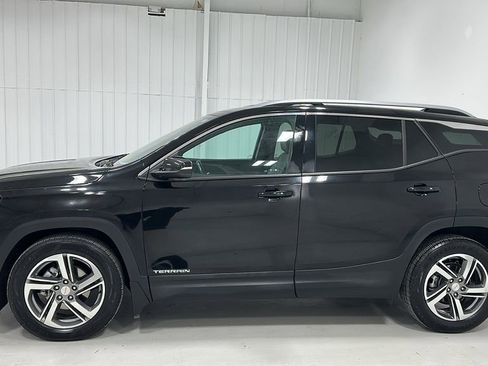 Used 2020 GMC Terrain SLT w/ Preferred Package image 3
