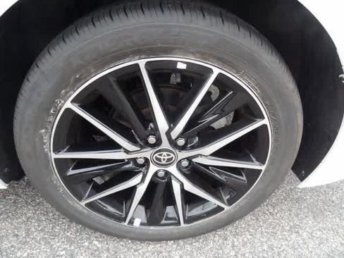 Used 2024 Toyota Camry SE FWD image 35