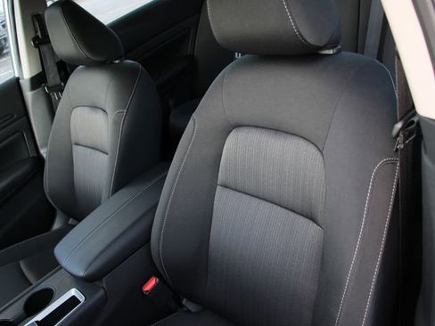 Certified 2025 Nissan Altima 2.5 S FWD image 5