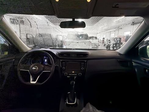 Used 2019 Nissan Rogue S AWD/4WD image 10