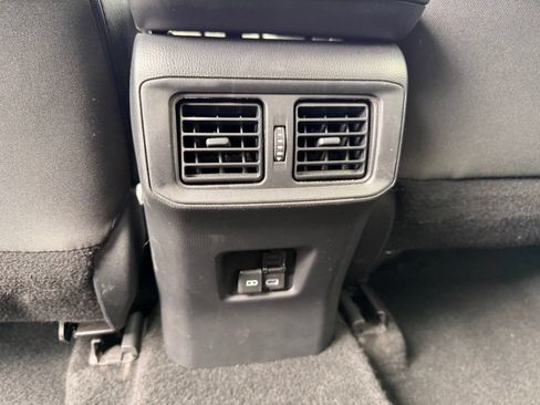 Used 2024 Toyota RAV4 XLE FWD image 26