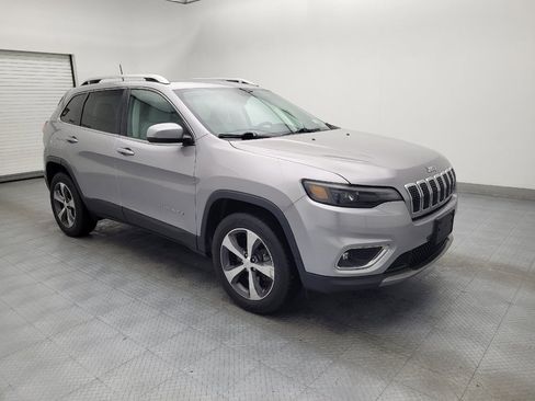 Used 2019 Jeep Cherokee Limited image 11