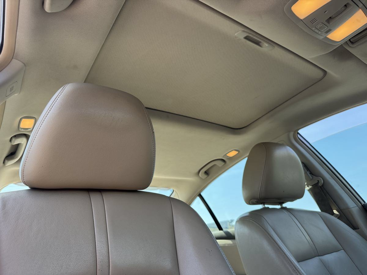 Used 2011 Nissan Altima 2.5 SL w/ Technology Pkg FWD image 12