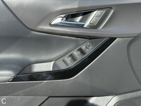 Certified 2026 Chevrolet Equinox LT AWD/4WD image 18