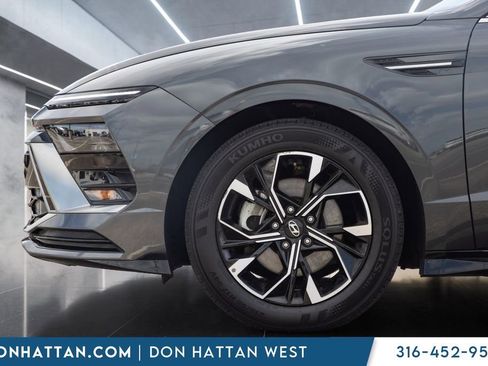 Used 2025 Hyundai Sonata SEL FWD image 29