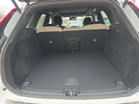 New 2026 Volvo XC60 B5 Core w/ Protection Package Premier image 12