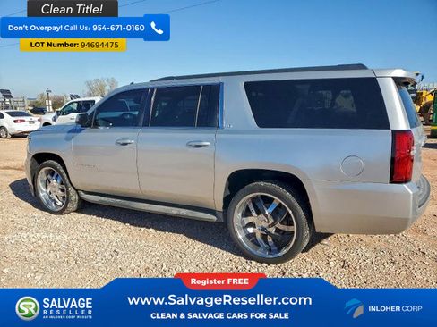 Used 2015 Chevrolet Suburban LT image 3