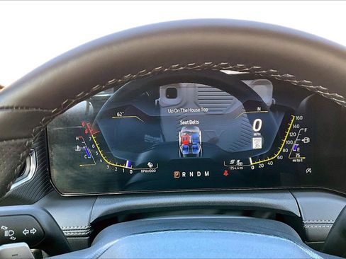 Used 2024 Ford Mustang GT Premium image 9