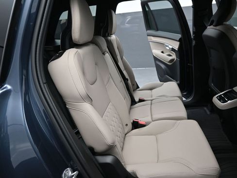 New 2026 Volvo XC90 B6 Plus w/ Protection Package Premier image 19