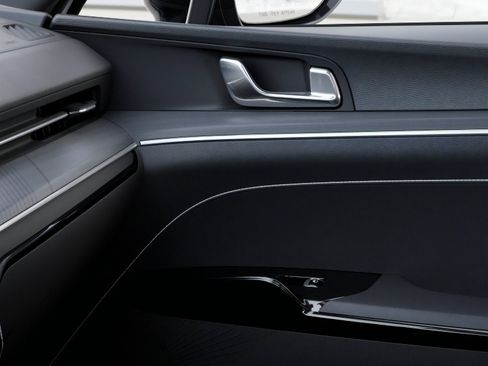 New 2026 Kia K5 GT-Line w/ GT-Line Premium Package FWD image 25