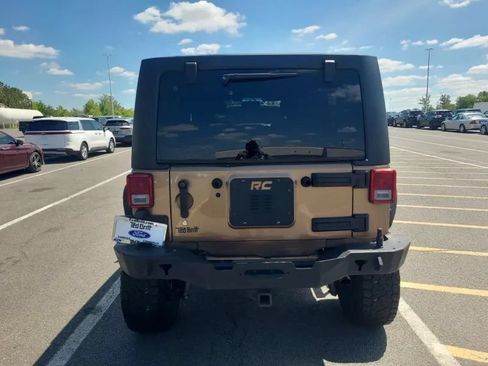 Used 2015 Jeep Wrangler Unlimited Sport w/ Quick Order Package 24S AWD/4WD image 6