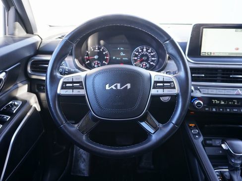 Used 2022 Kia Telluride EX w/ EX Premium Package image 14