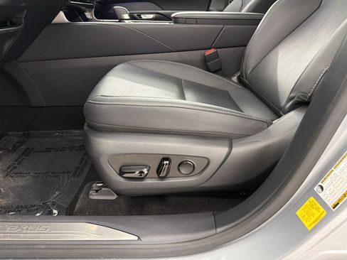 Certified 2026 Lexus RX 350 Premium Plus w/ Accessory Package (Z1) FWD image 15