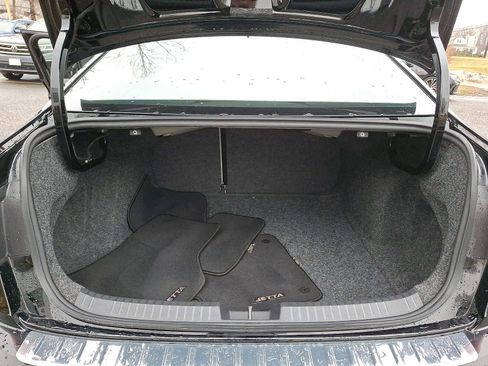 Used 2021 Volkswagen Jetta SE w/ SE Cold Weather Package image 27