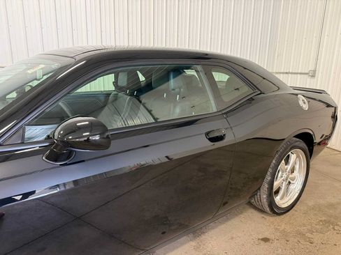 Used 2013 Dodge Challenger R/T RWD image 7
