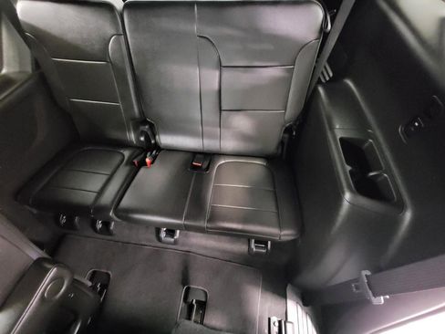 Used 2023 Chevrolet Traverse LT w/ LT Premium Package image 24