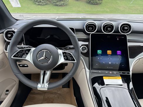 New 2026 Mercedes-Benz GLC 300 4MATIC image 12