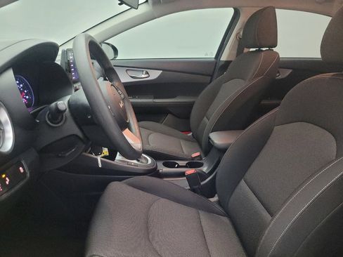 Used 2023 Kia Forte LXS w/ LXS Technology Package image 17