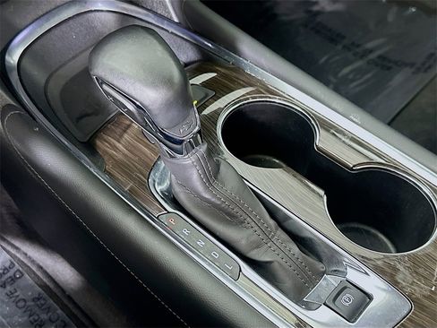 Used 2024 Chevrolet Malibu LT image 33