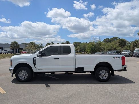 Used 2025 Ford F350 XL w/ XL Chrome Package image 4