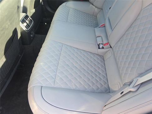 Used 2023 Genesis G70 3.3T w/ Sport Prestige Package image 10