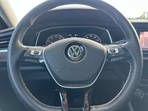 Used 2021 Volkswagen Jetta SE w/ SE Cold Weather Package image 20