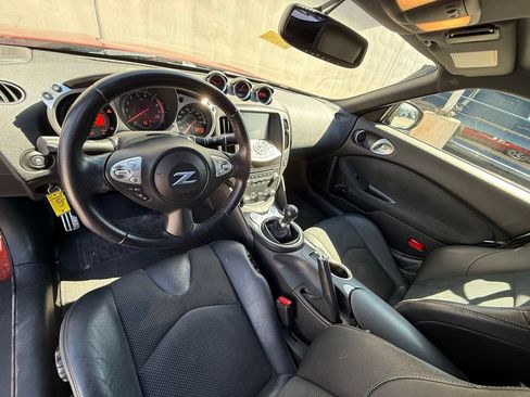 Used 2014 Nissan 370Z Touring w/ Sport Package image 5
