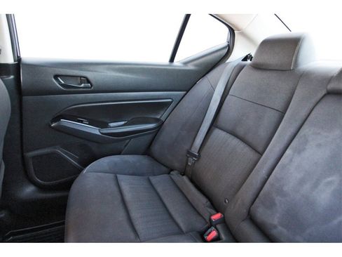 Used 2023 Nissan Altima 2.5 SV w/ SV Premium Package image 9