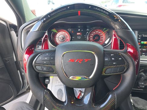 Used 2022 Dodge Charger SRT Hellcat w/ Harman/Kardon Audio Group image 17