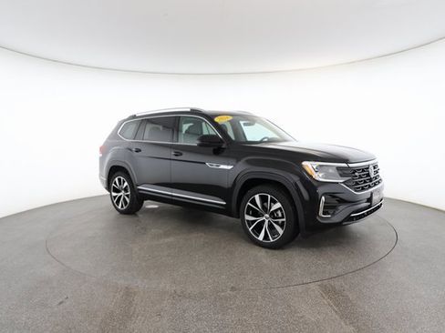 Used 2024 Volkswagen Atlas SEL Premium R-Line image 26