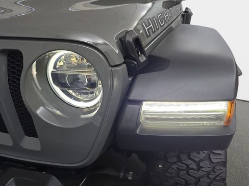 Used 2023 Jeep Wrangler Unlimited Sport AWD/4WD image 30