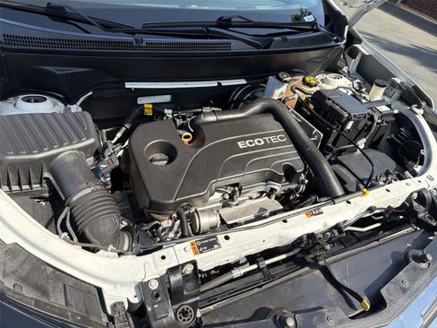 Used 2021 Chevrolet Equinox Premier FWD image 10