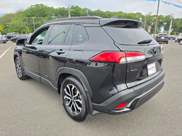 Used 2024 Toyota Corolla Cross AWD Hybrid w/ Moonroof Package image 5