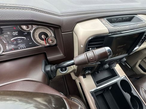 Used 2014 RAM 2500 Longhorn w/ Convenience Group image 25