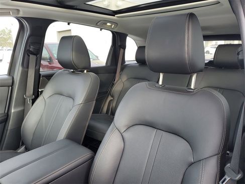 Used 2025 MAZDA CX-70 Plug-In Hybrid w/ Premium Pkg image 14