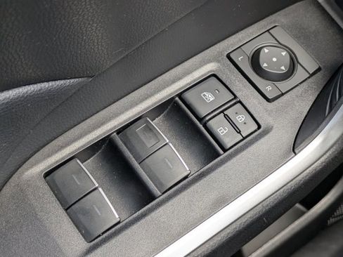 Used 2022 Toyota RAV4 XLE image 27