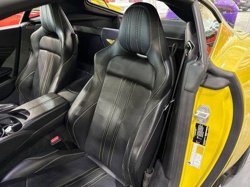 Used 2019 Aston Martin V8 Vantage Coupe image 53