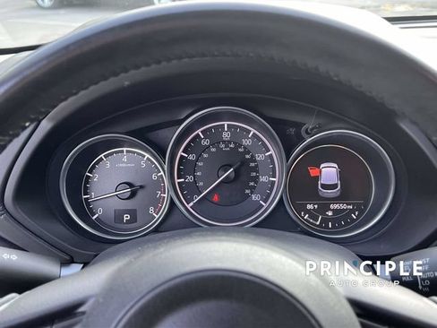 Used 2018 MAZDA CX-5 Touring w/ Preferred Equipment Package FWD image 17