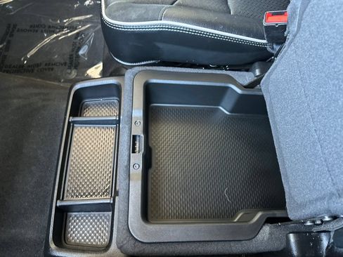 Used 2022 RAM 1500 Laramie AWD/4WD image 30
