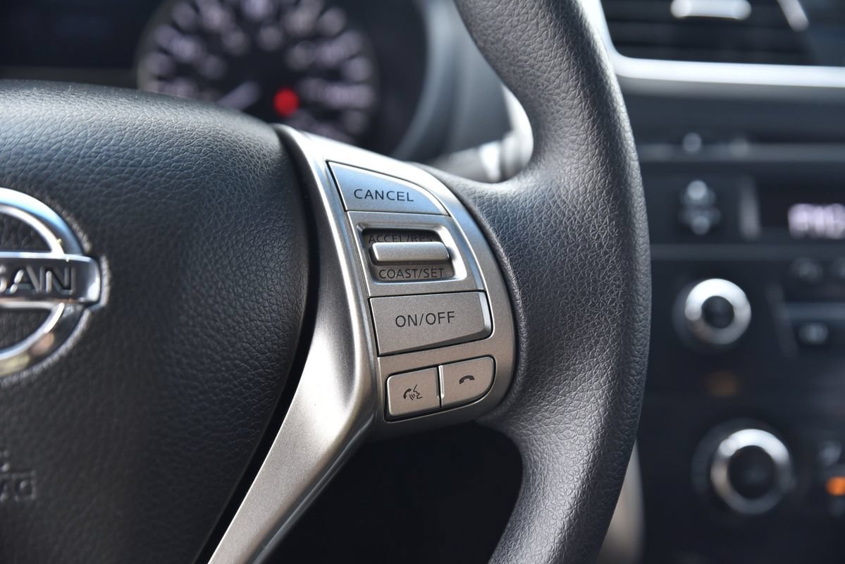 Used 2013 Nissan Altima 2.5 S FWD image 18