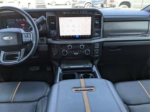 Certified 2024 Ford F450 Platinum image 17