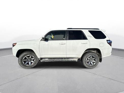 Certified 2024 Toyota 4Runner TRD Off-Road Premium image 9